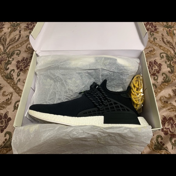 human race black with yellow laces